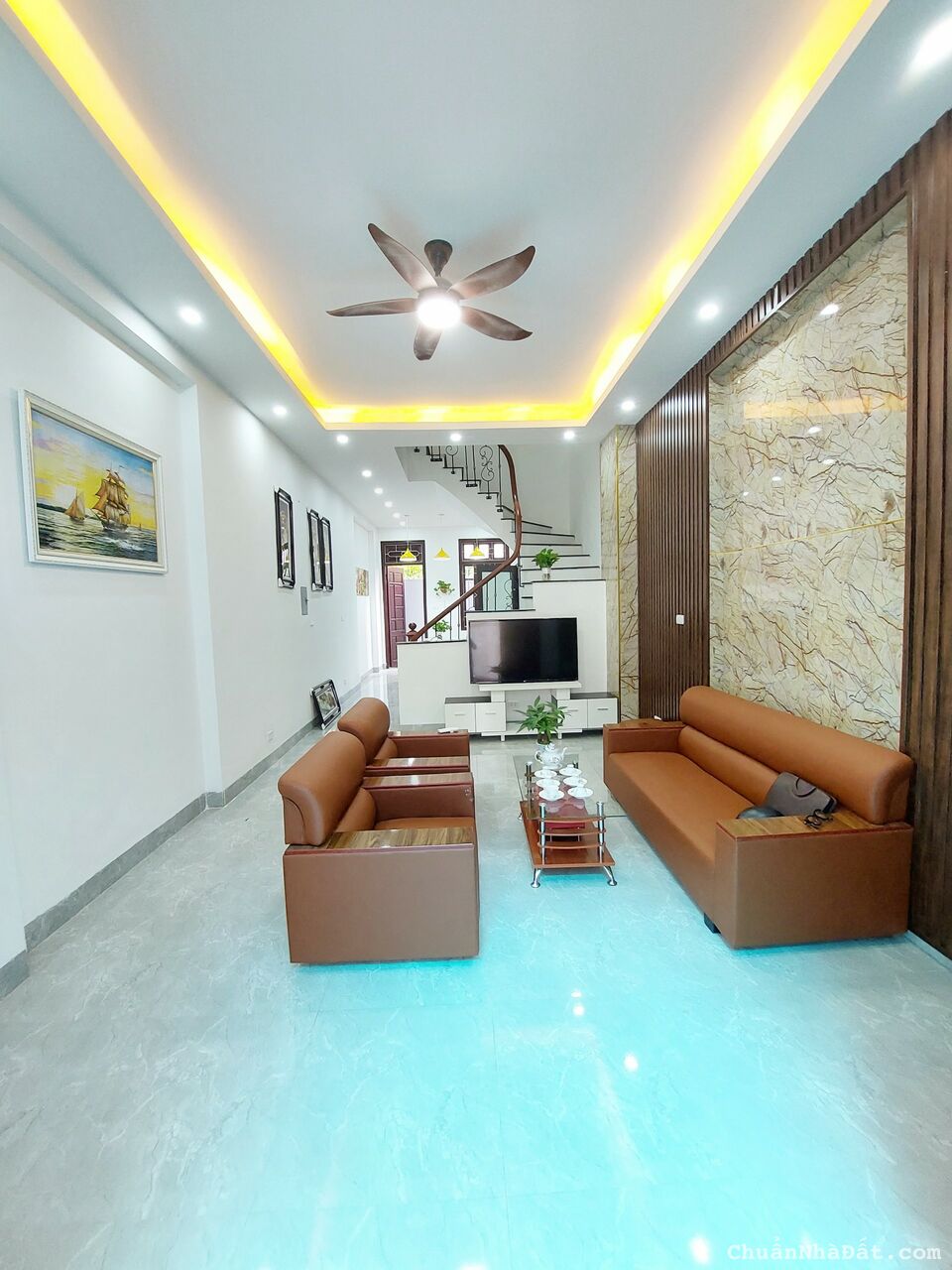 Bán nhà Đại Mỗ, Quang Tiến 60M 4 Tầng-Nội thất đẹp- 2 mặt thoáng, ô tô đỗ