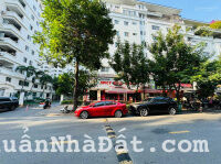 Cho thuê shop, nhà hàng 350 m2. 15m ngang 1T, 1L góc đường Số 6, PMH, Q7. 100tr/th