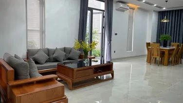 Cho thuê nhà phố Lavila 4PN, 4WC nội thất cao cấp giá 25tr/th