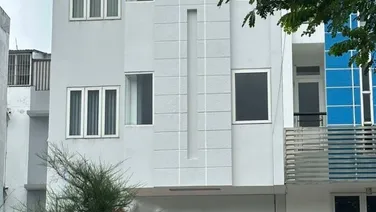 Cho thuê mặt tiền Hoàng Quốc Việt, Quận 7 - phù hợp ở và làm văn phòng