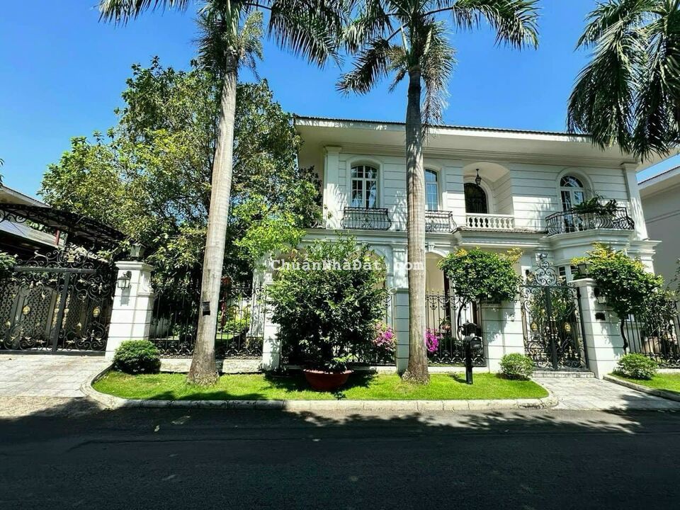 Cho thuê Biệt thự Mỹ Quang Phú Mỹ Hưng Quận 7. Khu cao cấp nhất