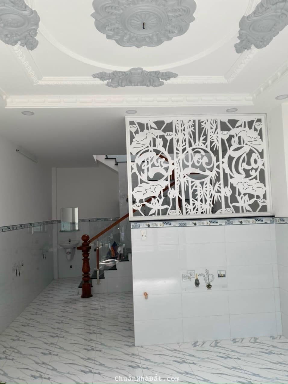 Giỏ hàng chính chủ,cách mặt tiền Hoàng Hoa Thám 20m,54,3m2 chỉ 1,8 tỷ