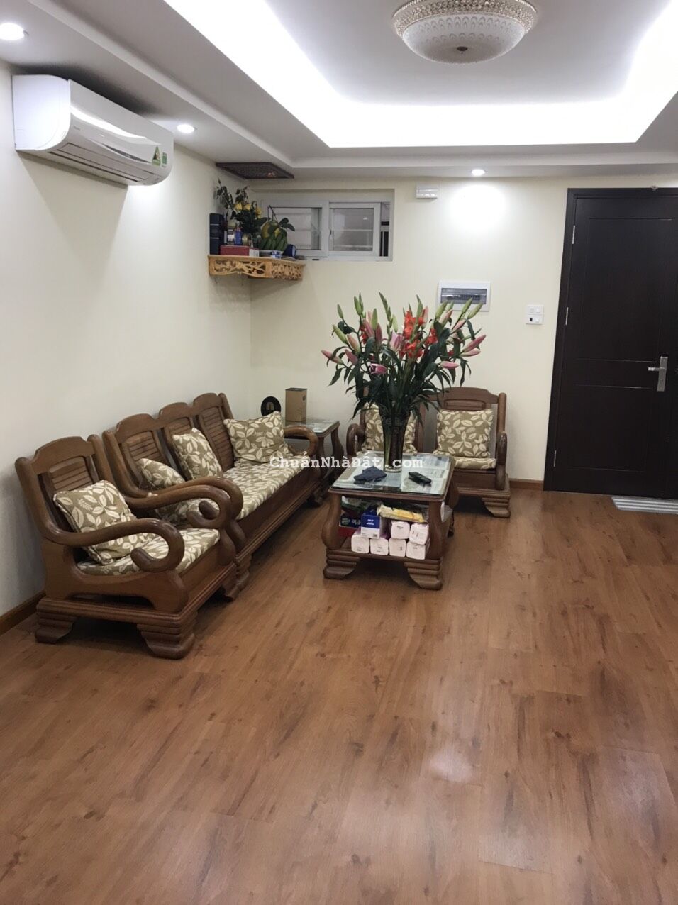 Cho thuê căn chung cư cao cấp Phố Đội Cấn, Liễu Giai. Dt 90m2, 3 ngủ FULL đồ. Chỉ 14tr/th