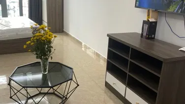 Cho thuê căn hộ Phố Đội Cấn Dt 40m2. Full nội thất xịn sò, nhà mới tinh thoáng. Chỉ 10tr