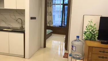 HÓT HÒN HỌT! Cho thuê căn hộ trung cư mini Phố Kim Mã. Tòa nhà cao cấp thang máy. Dt 60m2. Chỉ 9tr/th