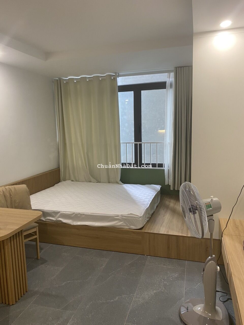 Cho thuê Căn Apartment tại Nguyễn Đình Thi, Tây Hồ. Cách hồ 10m View thoáng. Chỉ 7tr 