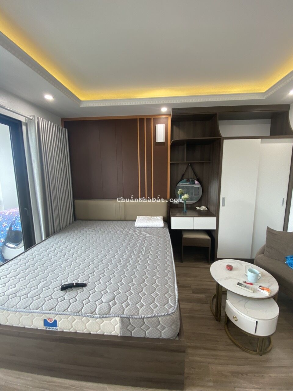 Cho thuê Căn hộ dịch vụ tại ngõ 193 Trích Sài, Bưởi, Tây Hồ. View hồ bất tận. Chỉ 7tr 