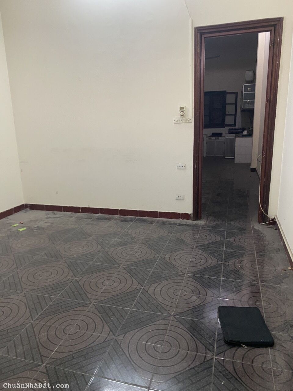 Cho thuê gấp nhà 2 mặt phố 75m2 3,5 tầng Thụy Khuê chỉ 27tr đồng. Kinh doanh cực tốt 