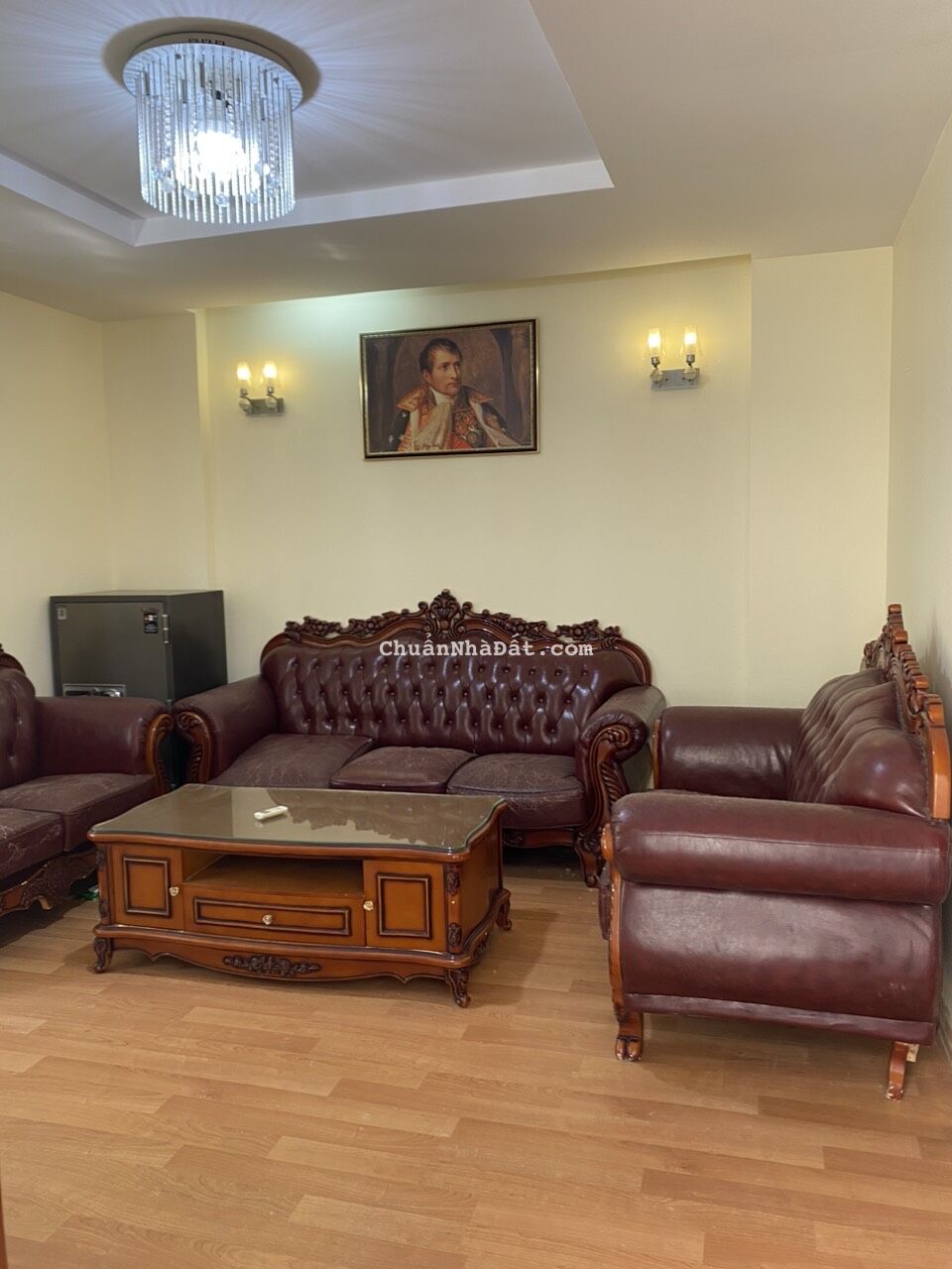 Cho thuê biệt thự 180m2 x 5 tầng, giá 30tr tại Ba Đình. Khu quan chức TW.