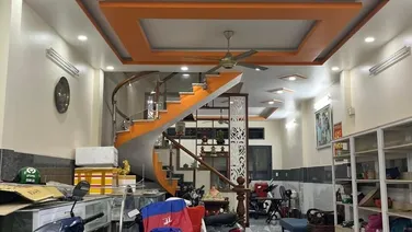 Bán nhà 3 Tầng, mặt tiền kinh doanh chợ Linh Trung, Thủ Đức, dt 5m x 18m