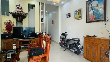 Bán nhà 2 tầng đẹp, hẻm xe hơi, đường 11 Trường Thọ , dt 71m2 giá 5,5 tỷ TL