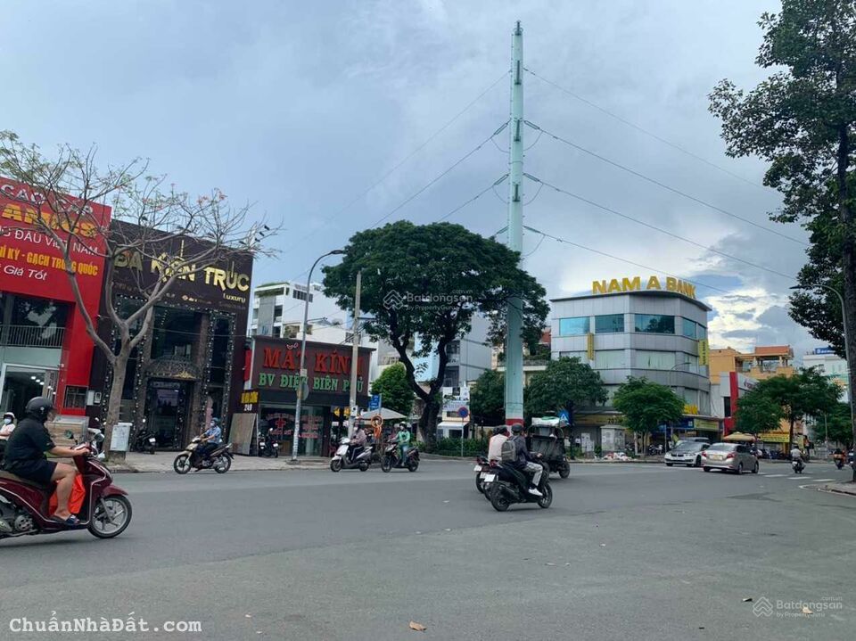 Cho Thuê Nhà mặt phố độ nhận diện cao mặt tiền Lý Thường Kiệt, DT: 12x20. Giá 150tr/th