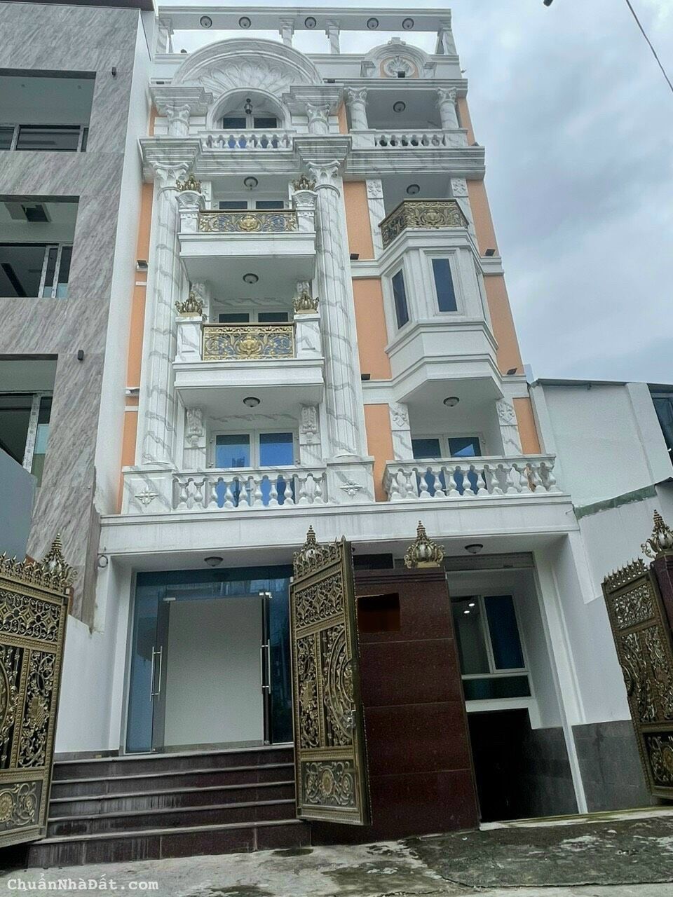 Bán biệt thự mới xây, kiến trúc châu âu sang trọng. Hẻm oto 10m, P.Tân Định, Quận 1.