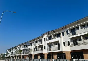 Bán rẻ hơn thị trường 500tr căn shophouse 120m2 Centa Riverside Từ Sơn.