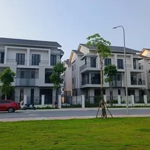 Bán gấp căn Villa 180m2 giá rẻ hơn thị trường 1 tỷ Centa Riverside Vsip Từ Sơn.