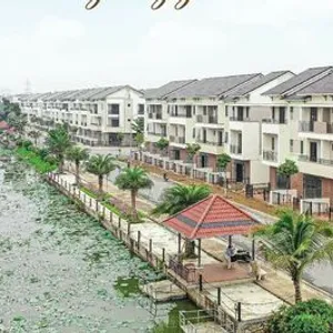 Bán nhà phố ven sông sen tự nhiên trong kđt Centa Vsip tp Từ Sơn