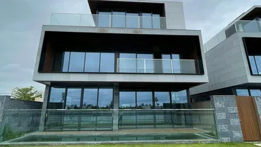 Bán biệt thự lô góc 2 mặt tiền view sông giá sập sàn TP Đà Nẵng