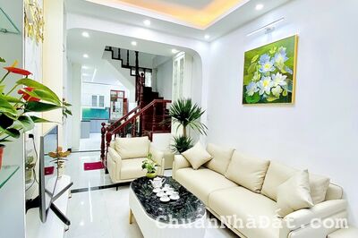 Bán nhà Minh Khai Ô tô - Kinh doanh - Mới Coong -  Ở sướng - DT rộng 50m2 x 4T hơn 5 tỷ