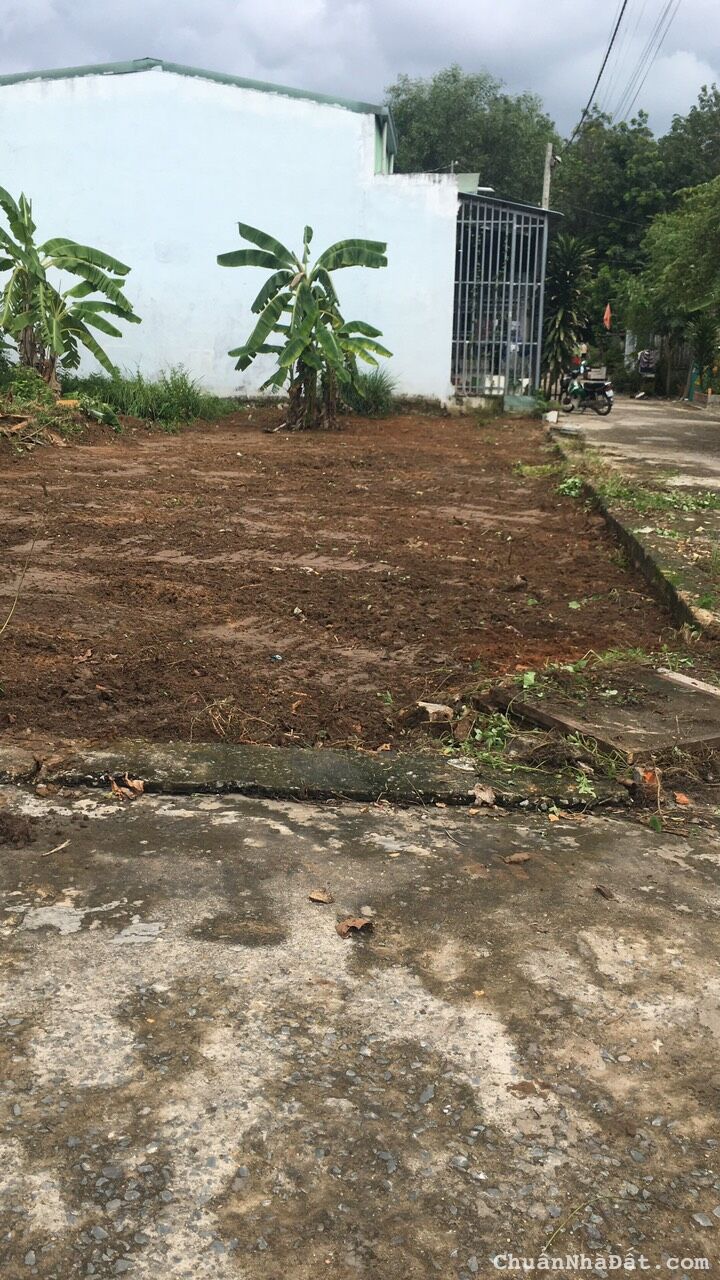 Vỡ nợ cần bán gấp lô góc 2 MT dân cư đông kín sát QL13.