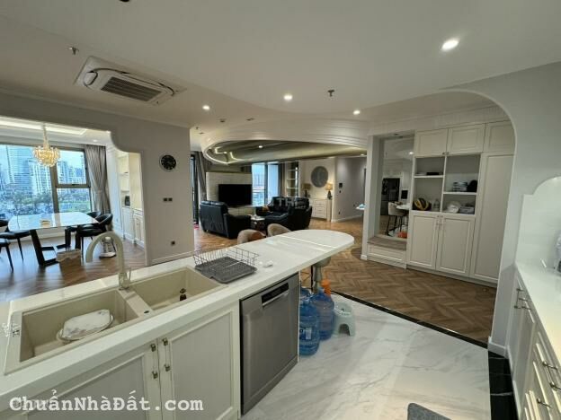 Bán penthouse Mỹ Viên đường 22 Phú Mỹ Hưng q7 căn góc có 3 mặt thoáng