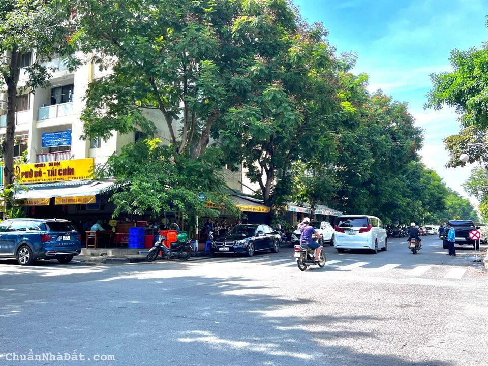 Shop Mỹ Cảnh q7 góc đường Hà Huy Tập & đường P đang có hợp đồng thuê