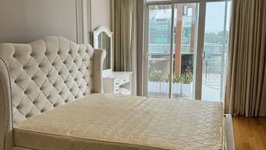 cho thuê CHCC Leman Q.3, 150m2, 2Pn, 2 tollet, nội thất như hình