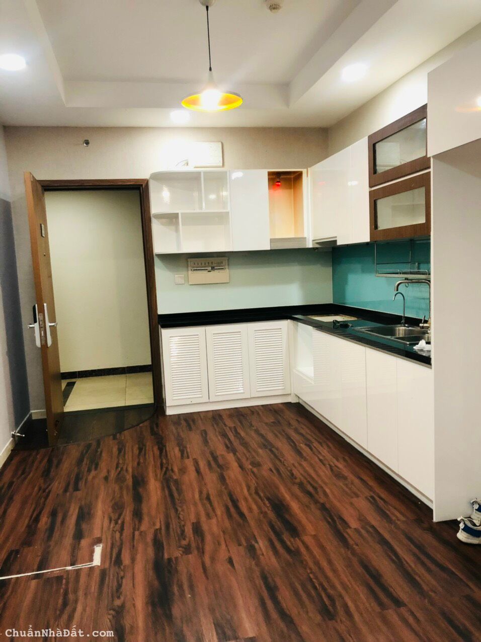 Cho thuê CHCC The Pegasuite Q8, 68m2, 2Pn, 2tollet, nội thất, giá 11tr