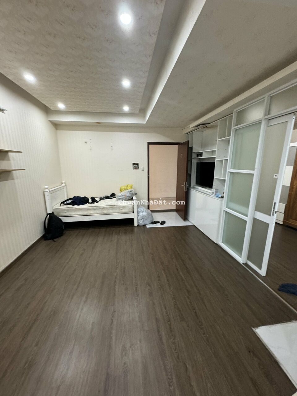 Cho thuê CHCC Vạn Đô Q.4, 2 phòng ngủ, 2 tollet, nội thất đầy đủ