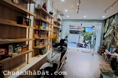 Cho thuê nhà mặt tiền Hoàng Dư Khương, Q.10, DTSD 128m2, 3Pn, 4 tollet