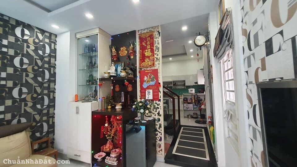 Chính chủ bán gấp nhà 1L đường Nguyễn Khoái Q4 64m2 giá TT 970TR gần chợ tiện KD Chưa qua DT 