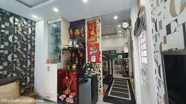 Chính chủ bán gấp nhà 1L đường Nguyễn Khoái Q4 64m2 giá TT 970TR gần chợ tiện KD Chưa qua DT