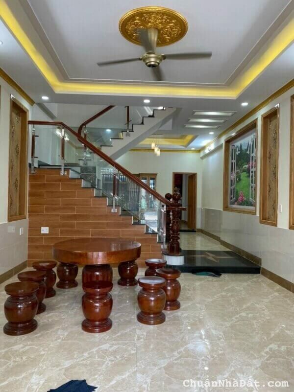 BÁN NHÀ 1T1L Đ.PHẠM PHÚ THỨ Q6, DT 57M2/1.23 TỶ, GẦN CHỢ BÌNH TIÊN, CÓ SỔ RIÊNG. LH 0769555114