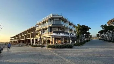 Bán nhà phố 1 trệt 2 lầu 1 sân thượng tại Phan Thiết, khu nghĩ dưỡng 5* Thanh Long Bay, chiết khấu