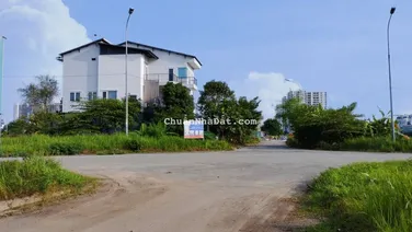 Chủ cần bán đất nền Phú Nhuận, quận 9 sổ hồng riêng, DT 267 m2 (lô góc), Giá 65tr/m2