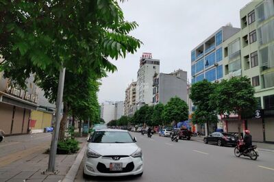 Chính chủ cần bán nhà mặt phố Trần Bình Hồ Tùng Mậu Mai Dịch Cầu Giấy dt 82 m2 giá 3 xxx tỷ