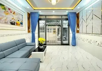 Đường Nguyễn Tất Thành, Phường 13, Quận 4