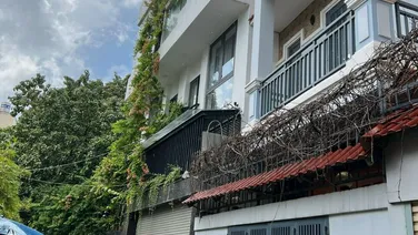 Bán gấp căn nhà quận Bình Thạng phường 17 đường Nguyễn Cửu Vân