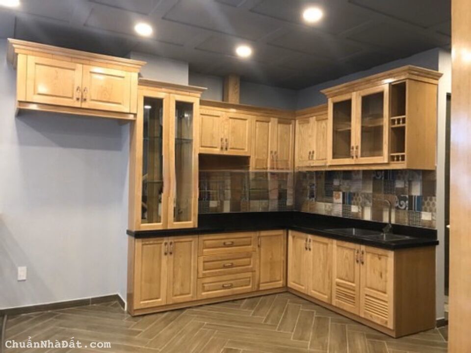 Chủ kẹt tiền cần sang gấp nhà Phú Nhuận, phường 4, mặt tiền đường Thích Quảng Đức. Có Sổ