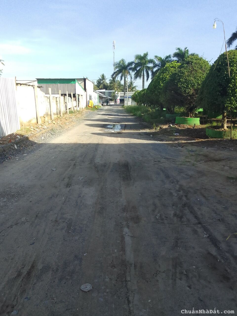 Bán nền ngay mặt tiền, diện tích 90m2 giá 850triệu 