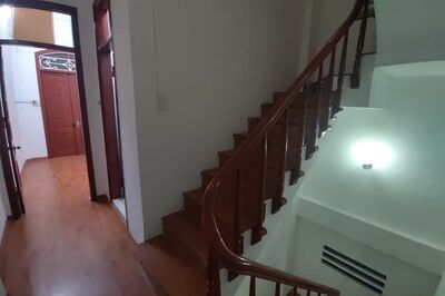 Bán nhà phố Trương Định, 34m x 5 tầng, MT 7.2m, ngõ ba gác tránh, thông khắp ngả. Giá chỉ 3 tỷ 5 