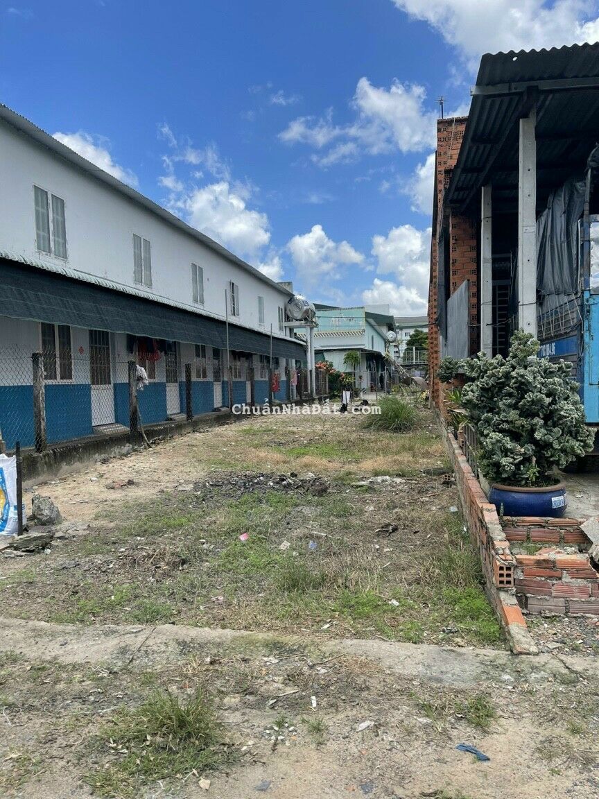 Bán lô đất 2 mặt tiền đường nhựa 12m nằm ngay cổng KCN Tây Ninh