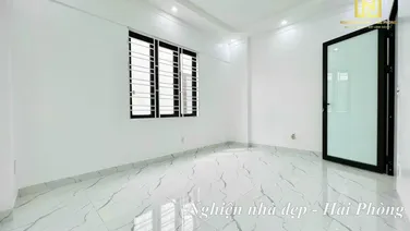 Nhà độc lập, đng trải nhựa tại ngo 152 hồ sen, Lê Chân, Hải Phòng