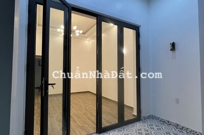 Nhà mặt ngõ Lạch Tray, xe ôtô fadil vào nhà