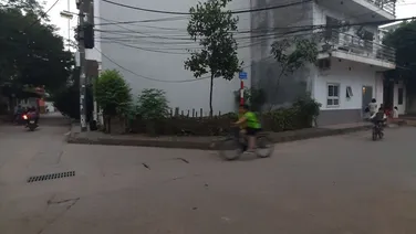 bán đất ngọc thụy long biên 2 thoang