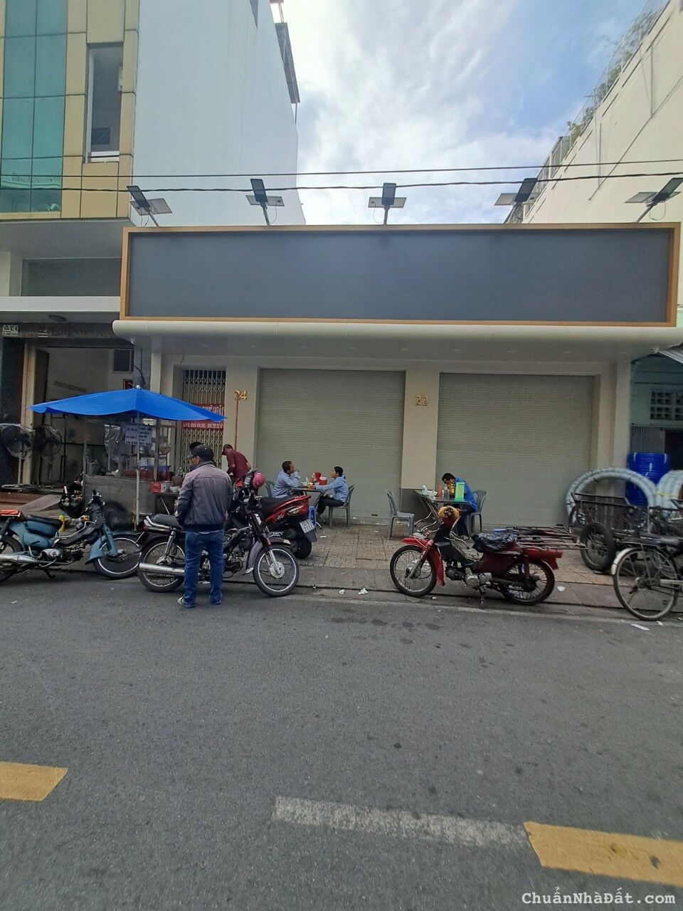 Nhà mặt tiền giá rẻ nhất trung tâm P6 Quận 3, ngay góc CMT8 và Nguyễn Đình Chiểu