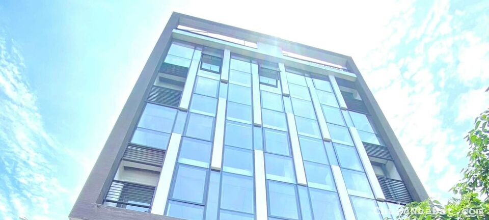 Bán tòa căn hộ dịch vụ, dòng tiền 150tr/th, gần Võ Chí Công, 160m2, hơn 40 tỷ.