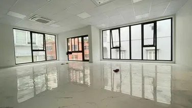 Cho thuê văn phòng, mbkd 120m giá thuê 25 triệu phố Duy TÂN cực đẹp