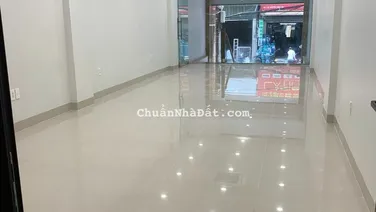 Cho thuê văn phòng,mbkd 130m2 ở Xã Đàn, Giá thuê cực tốt 30tr. Mặt bằng cực đẹp ví trí đắc địa