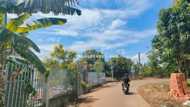 Cần bán nhanh hạ giá 200 triệu còn 680 tr/sào. Sổ hồng công chứng ngay.