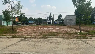 300m2 full thổ cư, chính chủ cần bán gấp giá rẻ 2 tỷ 800tr , đất nằm tại khu đô thị Mỹ Phước 3